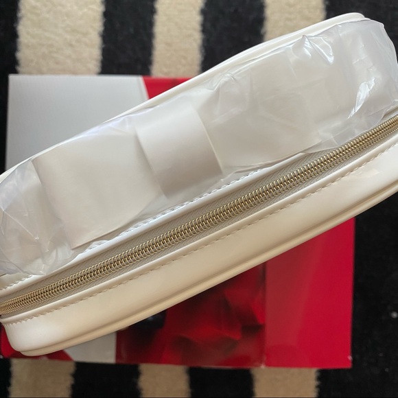 🌟Estée Lauder Cute Bow Handle Travel Makeup Skincare Bag - Picture 2 of 7